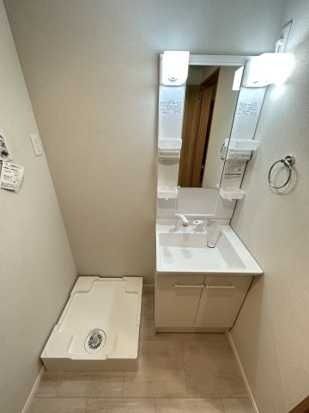 ��ʌ��������܎s��{����ؒ��S���ڂ̃A�p�[�g�̐��ʏ�