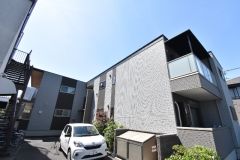 ʌ܎s{P2-18̃Ap[ǧO