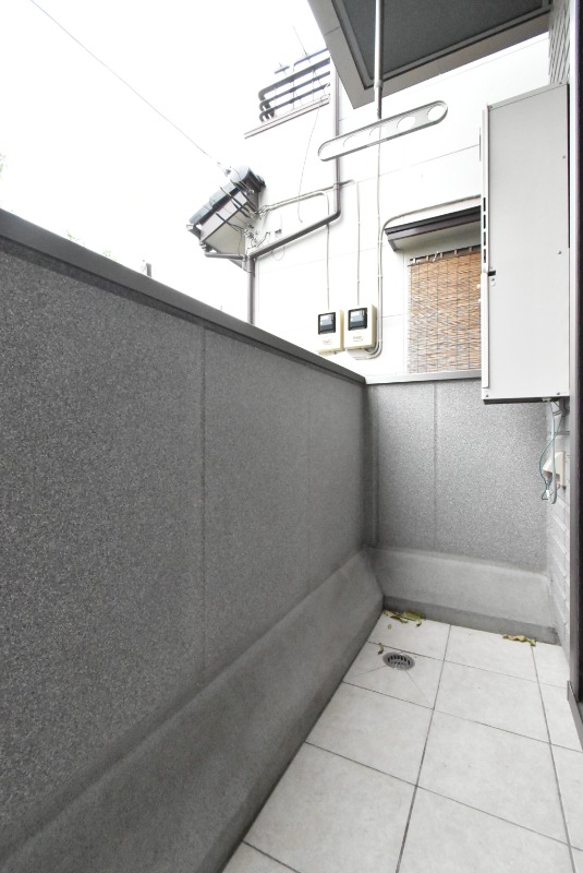 ��ʌ�����s����T���ڂ̃}���V�����̃o���R�j�[