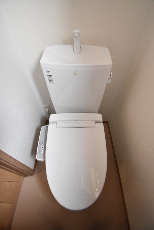 ��ʌ��������܎s��΋�������Q���ڂ̈�ˌ��Ẵg�C��