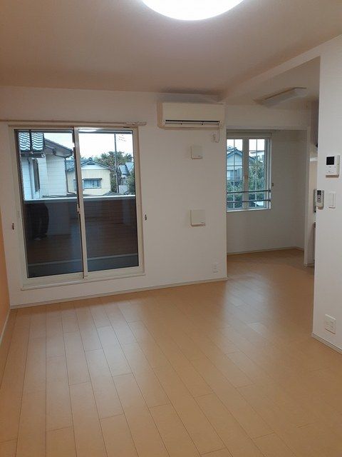 ��ʌ��������܎s����厚�w��̃A�p�[�g�̋��ԁE���r���O