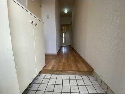 ��ʌ��z�J�s�ԎR���Q���ڂ̃}���V�����̌���