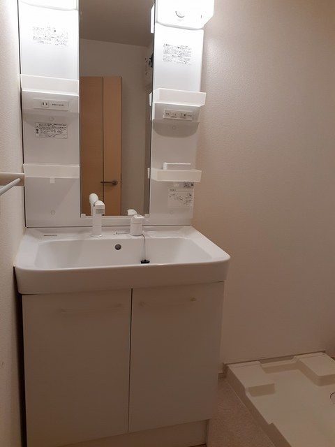 ��ʌ��������܎s����厚�w��̃A�p�[�g�̐��ʏ�