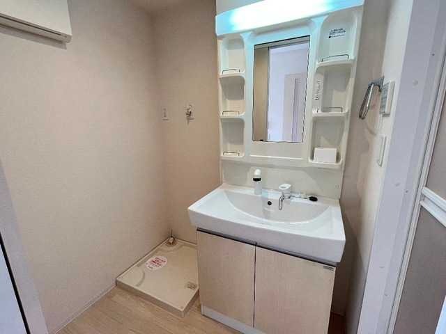 ��ʌ�����s�厚���s������̃}���V�����̐��ʏ�