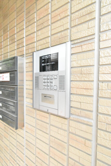 ��ʌ������s�������̃A�p�[�g�̂��̑�