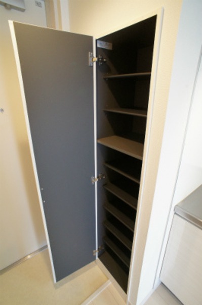 ��ʌ�����s�����R���ڂ̃}���V�����̌���