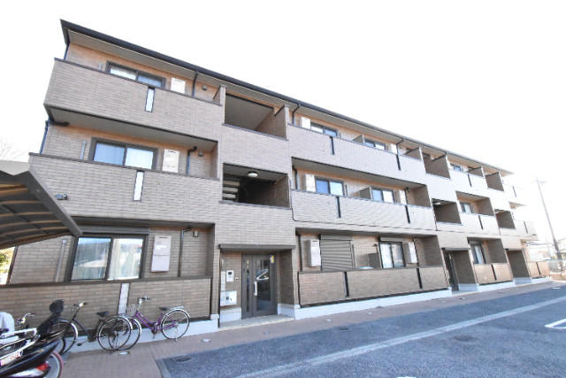 ��ʌ������s���U����35-20�̃A�p�[�g�̌����O��