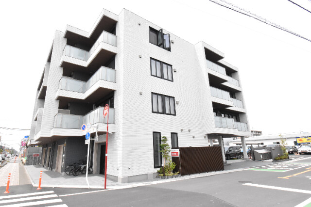 ��ʌ������s�������̃}���V�����̌����O��