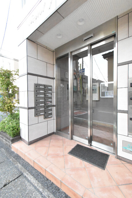 ��ʌ��z�J�s���������̃}���V�����̃G���g�����X