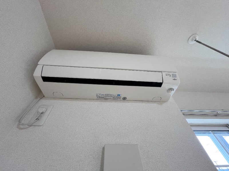 ��ʌ������s�V�����X���ڂ̃A�p�[�g�̂��̑��ݔ�