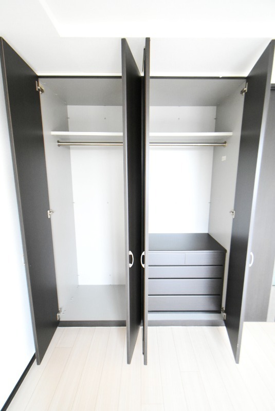 ��ʌ�����s�厚���s�̃}���V�����̎��[