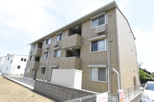 ��ʌ��������܎s����O���U����1689-1�̃A�p�[�g�̌����O��