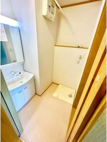 ��ʌ��������܎s�΋�厚�O���̃A�p�[�g�̂��̑��ݔ�