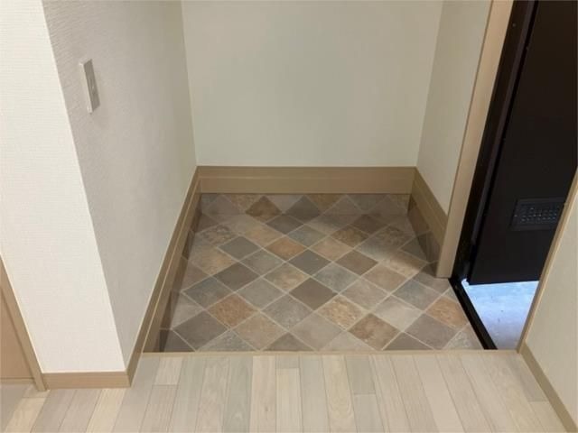 ��ʌ������s�������̃A�p�[�g�̌���