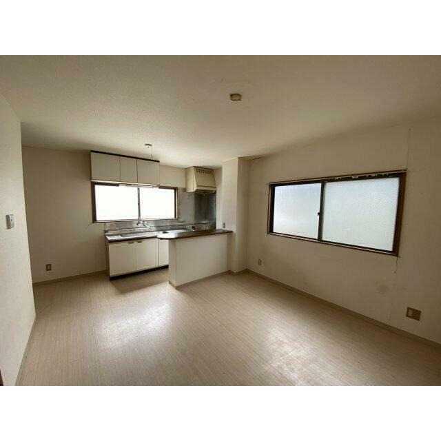 ��ʌ�����s�˒˓��R���ڂ̃}���V�����̃L�b�`��