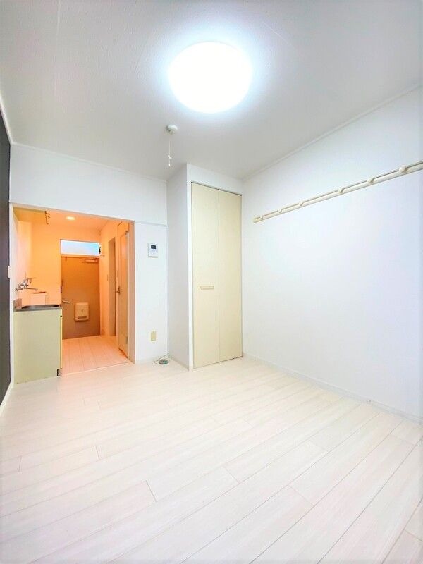 ��ʌ��������܎s�΋擌�Y�a�V���ڂ̃A�p�[�g�̂��̑������E�X�y�[�X