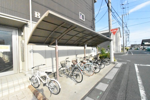 ��ʌ��z�J�s���C�N�^�E���P���ڂ̃A�p�[�g�̂��̑�