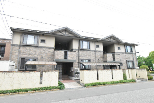 ��ʌ�����s�����Q����11-1�̃A�p�[�g�̌����O��