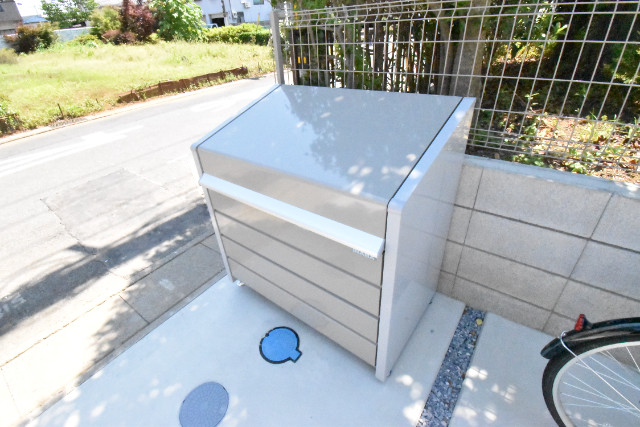 ��ʌ�����s�˒˓��R���ڂ̃A�p�[�g�̂��̑�