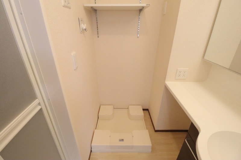 ��ʌ��z�J�s���C�N�^�E���V���ڂ̃A�p�[�g�̂��̑�