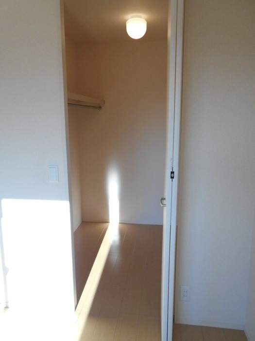 ��ʌ�����s�厚���s�̃A�p�[�g�̎��[