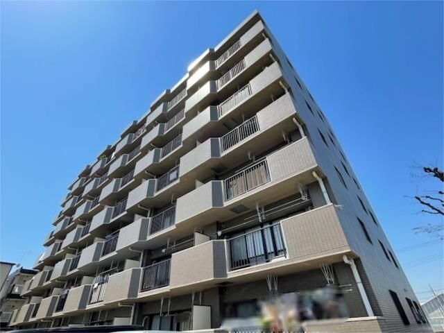 ��ʌ�����s������T���ڂ̃}���V�����̌����O��