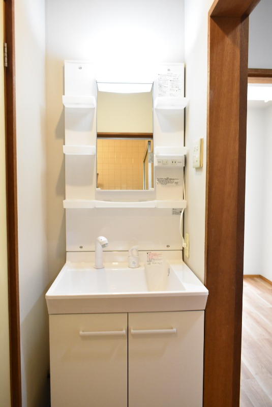 ��ʌ��������܎s�΋�R��P���ڂ̃}���V�����̐��ʏ�