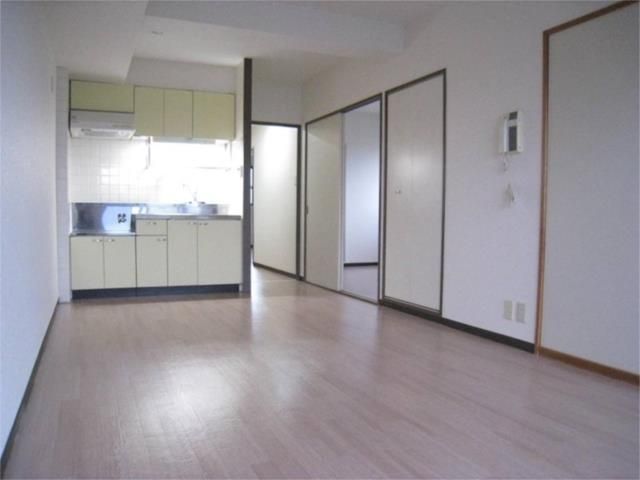 ��ʌ�����s������T���ڂ̃}���V�����̂��̑������E�X�y�[�X