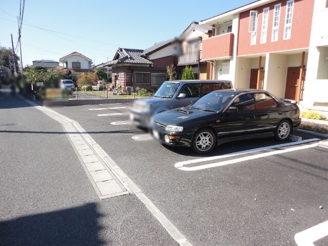 ��ʌ��������܎s����{�O���̃A�p�[�g�̒��ԏ�