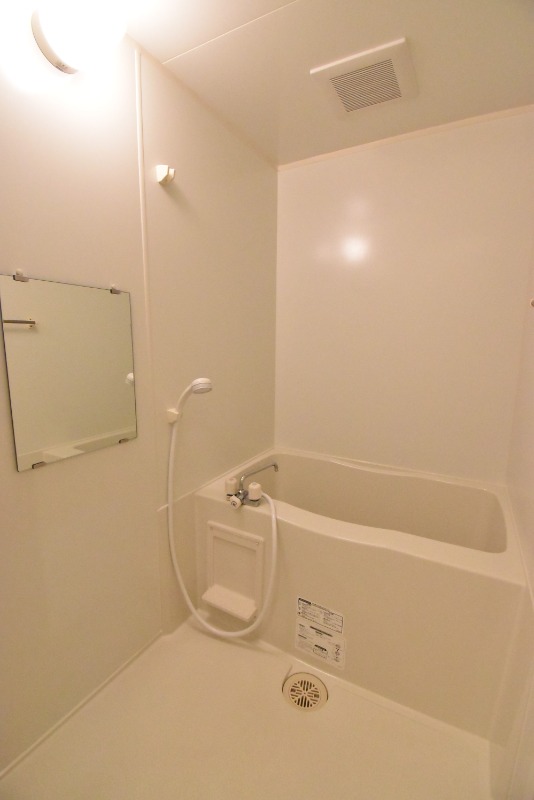 ��ʌ������s�����P���ڂ̃A�p�[�g�̃o�X