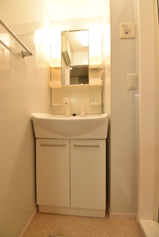 ��ʌ������s�����P���ڂ̃A�p�[�g�̐��ʏ�