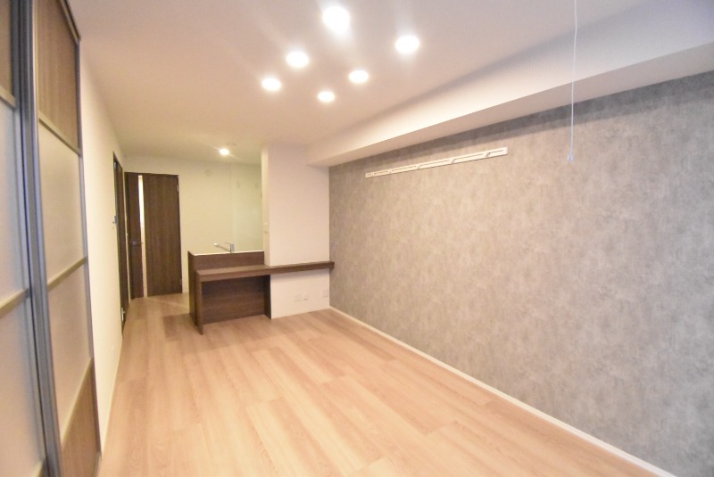 ��ʌ��������܎s��{��y�蒬�R���ڂ̃A�p�[�g�̂��̑������E�X�y�[�X