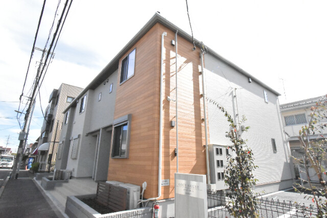 ��ʌ������s�������̃A�p�[�g�̌����O��