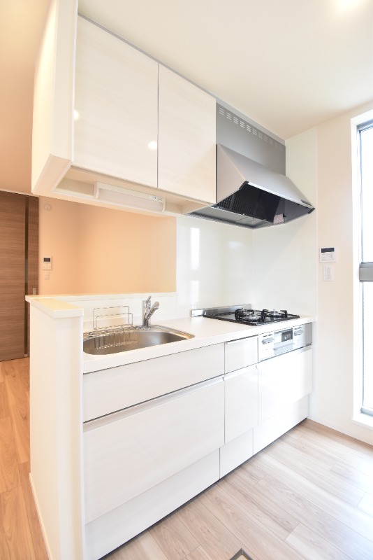 ��ʌ��������܎s��{��k�ܒ��Q���ڂ̃}���V�����̃L�b�`��