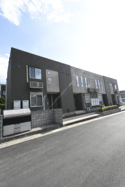 ��ʌ��������܎s�����擇��881�̃A�p�[�g�̌����O��