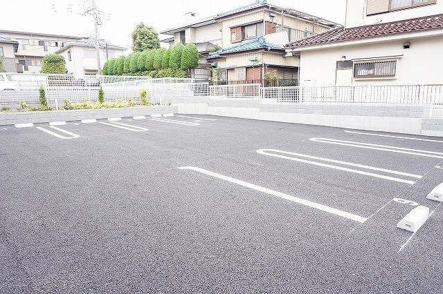 ��ʌ�����s�厚��|�̃A�p�[�g�̒��ԏ�