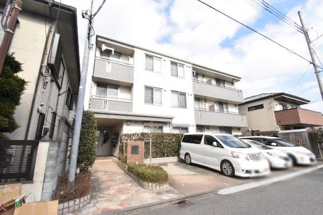 ��ʌ��������܎s��{���Ԓ��P����77�̃}���V�����̌����O��