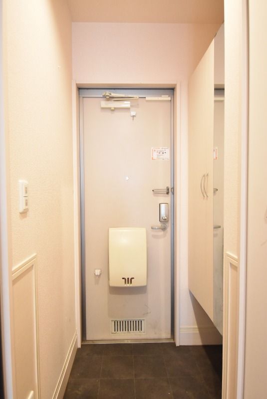 ��ʌ�����s�厚�ΐ_�̃A�p�[�g�̌���