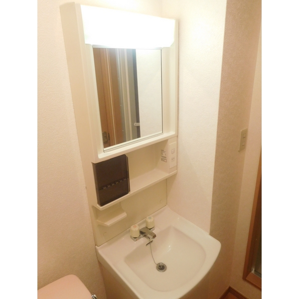 ��ʌ�����s�O�c�a�Q���ڂ̃}���V�����̐��ʏ�