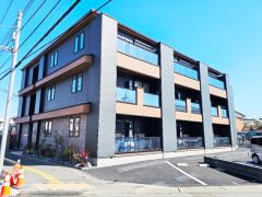 ��ʌ�����s��P���ڂ̃A�p�[�g�̌����O��