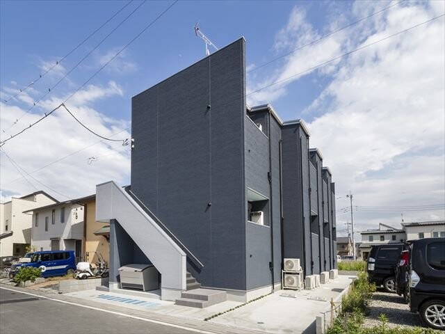 ��ʌ��������܎s�΋�����T����37-17�̃A�p�[�g�̌����O��