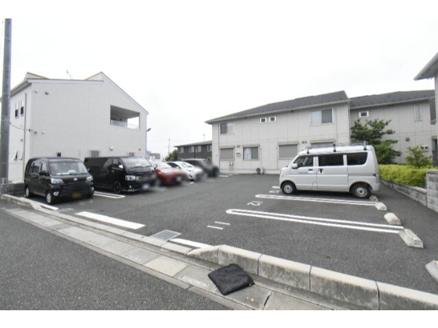 ��ʌ��������܎s������ۃ��蒬�̃A�p�[�g�̒��ԏ�