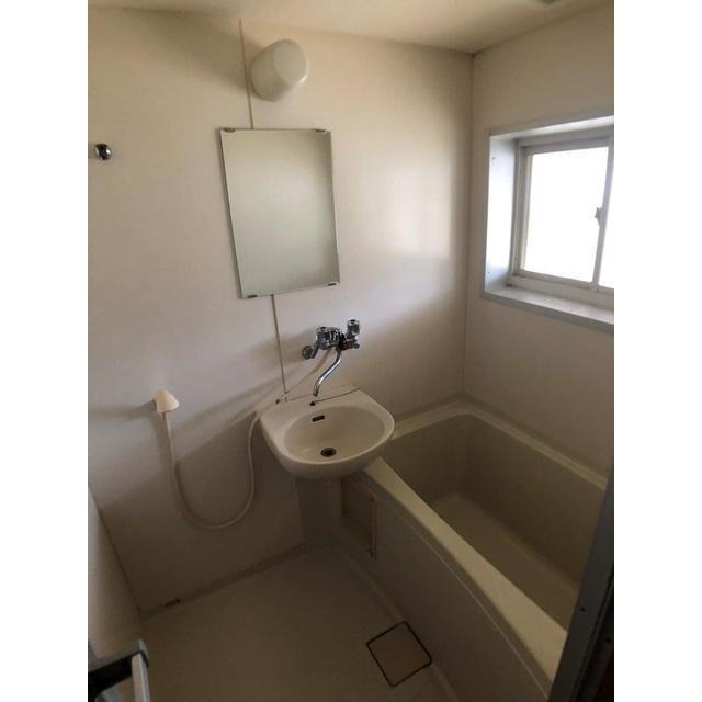 ��ʌ��������܎s��΋���S���ڂ̃A�p�[�g�̃o�X