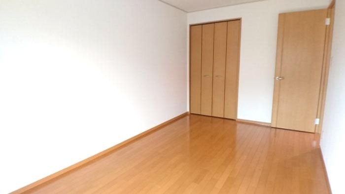 ��ʌ��������܎s�΋�厚�O���̃e���X�n�E�X�̂��̑������E�X�y�[�X