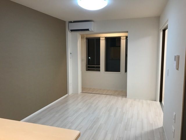 ��ʌ��������܎s��΋擌��΂T���ڂ̃A�p�[�g�̋��ԁE���r���O