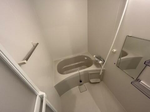 ��ʌ��������܎s��������P���ڂ̃A�p�[�g�̃o�X