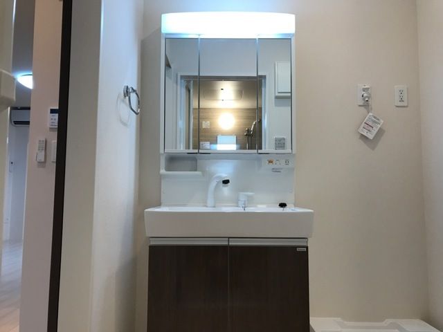 ��ʌ��������܎s��΋擌��΂T���ڂ̃A�p�[�g�̐��ʏ�