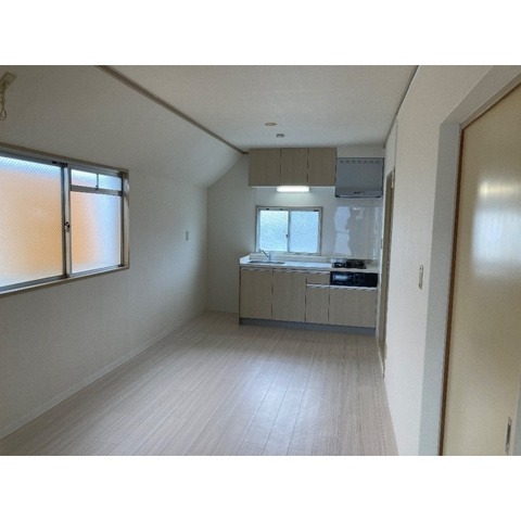 ��ʌ��������܎s��{��听���R���ڂ̃}���V�����̋��ԁE���r���O