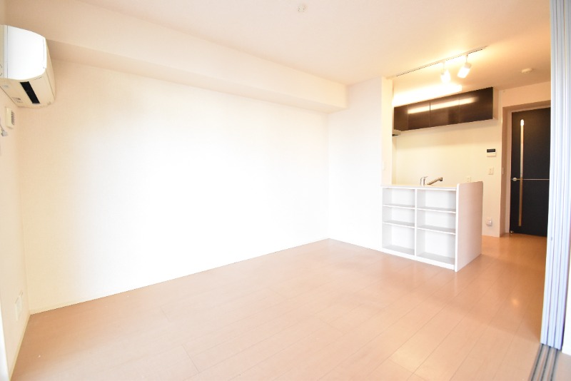 ��ʌ��������܎s�΋�����U���ڂ̃A�p�[�g�̋��ԁE���r���O