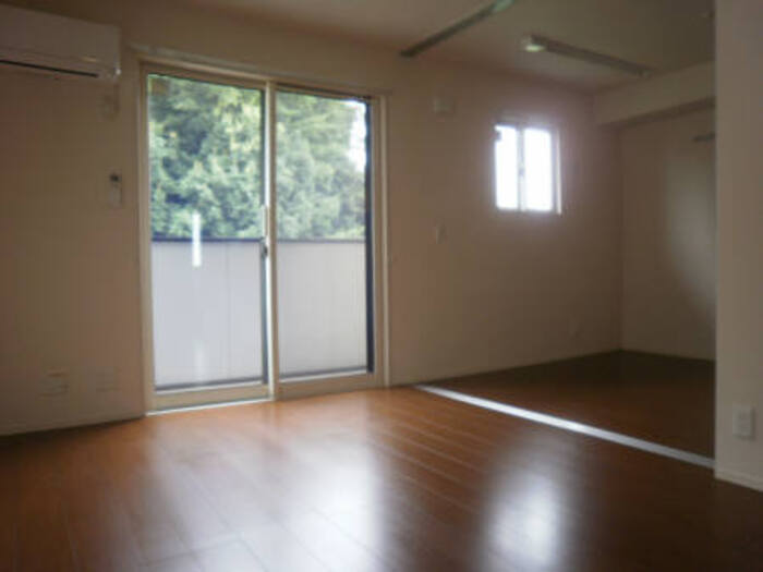 ��ʌ��������܎s�΋挴�R�Q���ڂ̃A�p�[�g�̋��ԁE���r���O